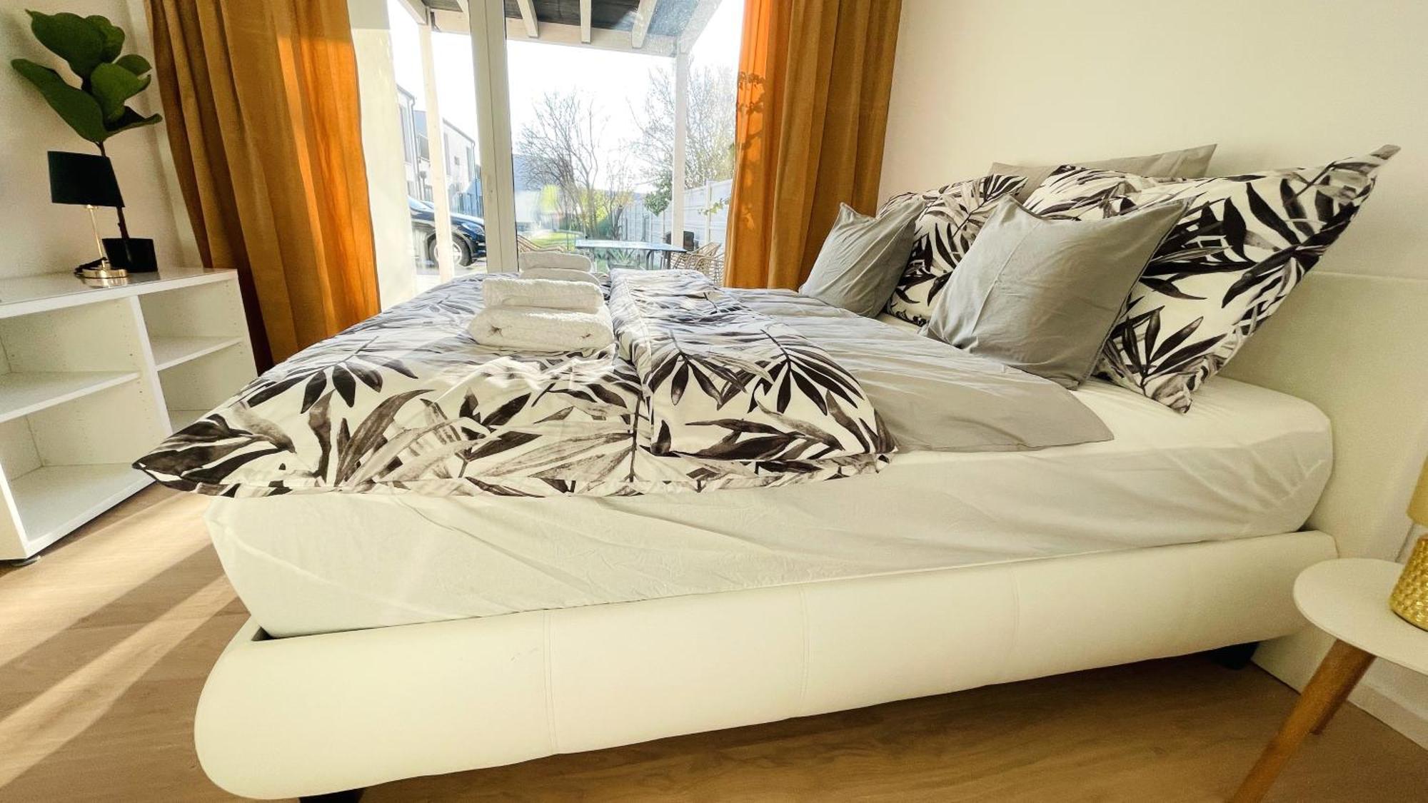 House Flow, 3 Room, Free 2 Parking Bratislava Exterior photo