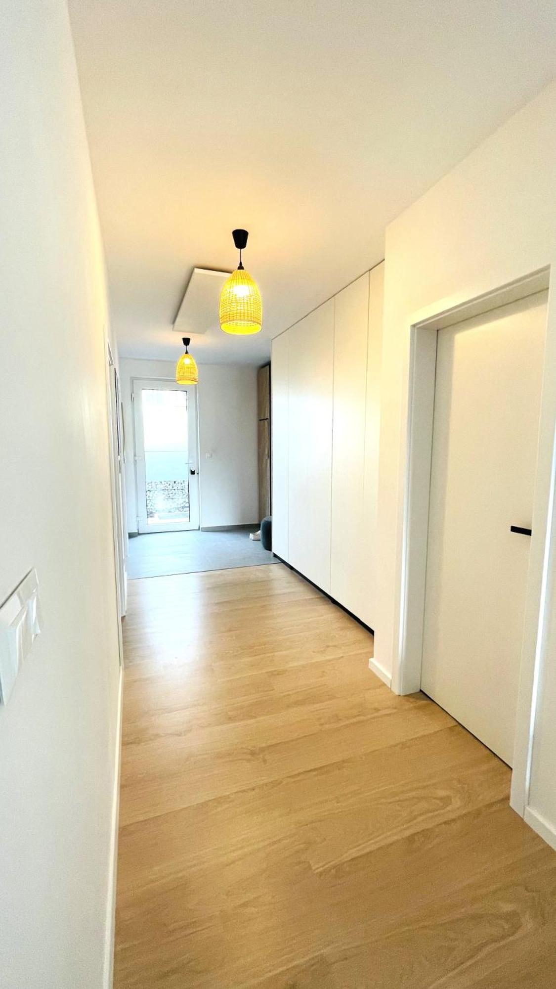 House Flow, 3 Room, Free 2 Parking Bratislava Exterior photo