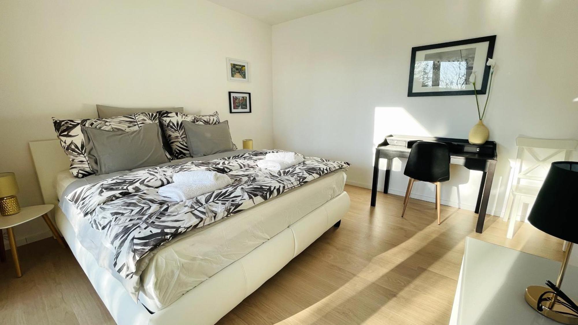 House Flow, 3 Room, Free 2 Parking Bratislava Exterior photo