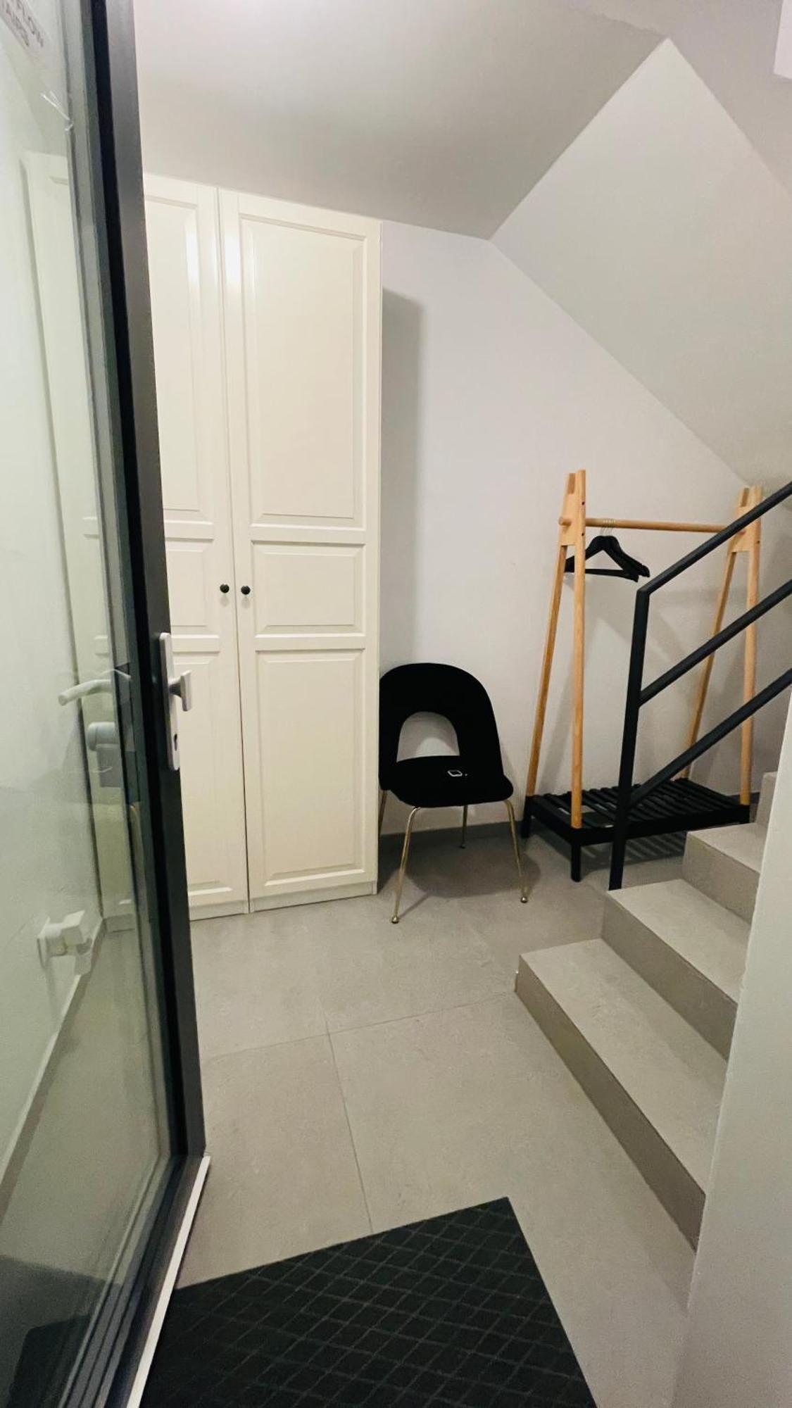 House Flow, 3 Room, Free 2 Parking Bratislava Exterior photo