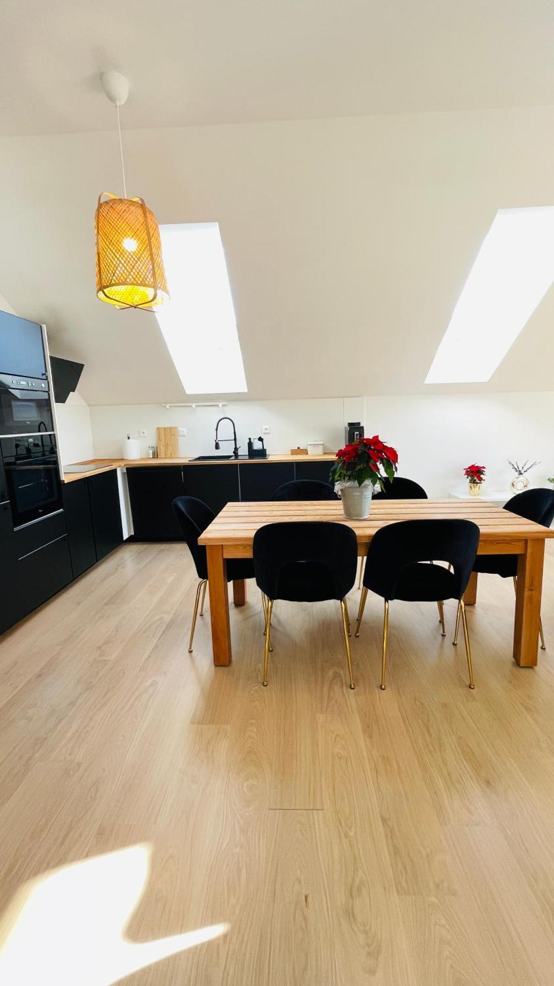 House Flow, 3 Room, Free 2 Parking Bratislava Exterior photo
