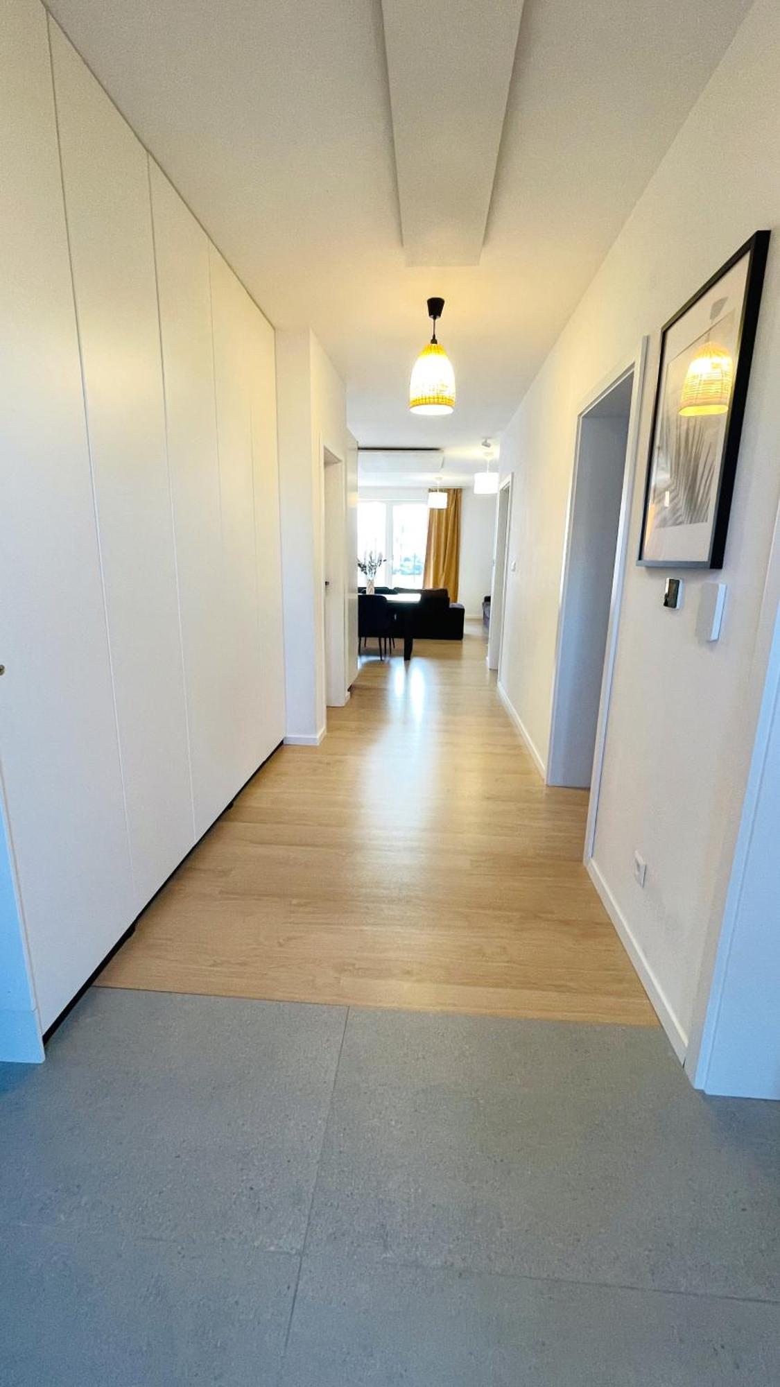 House Flow, 3 Room, Free 2 Parking Bratislava Exterior photo