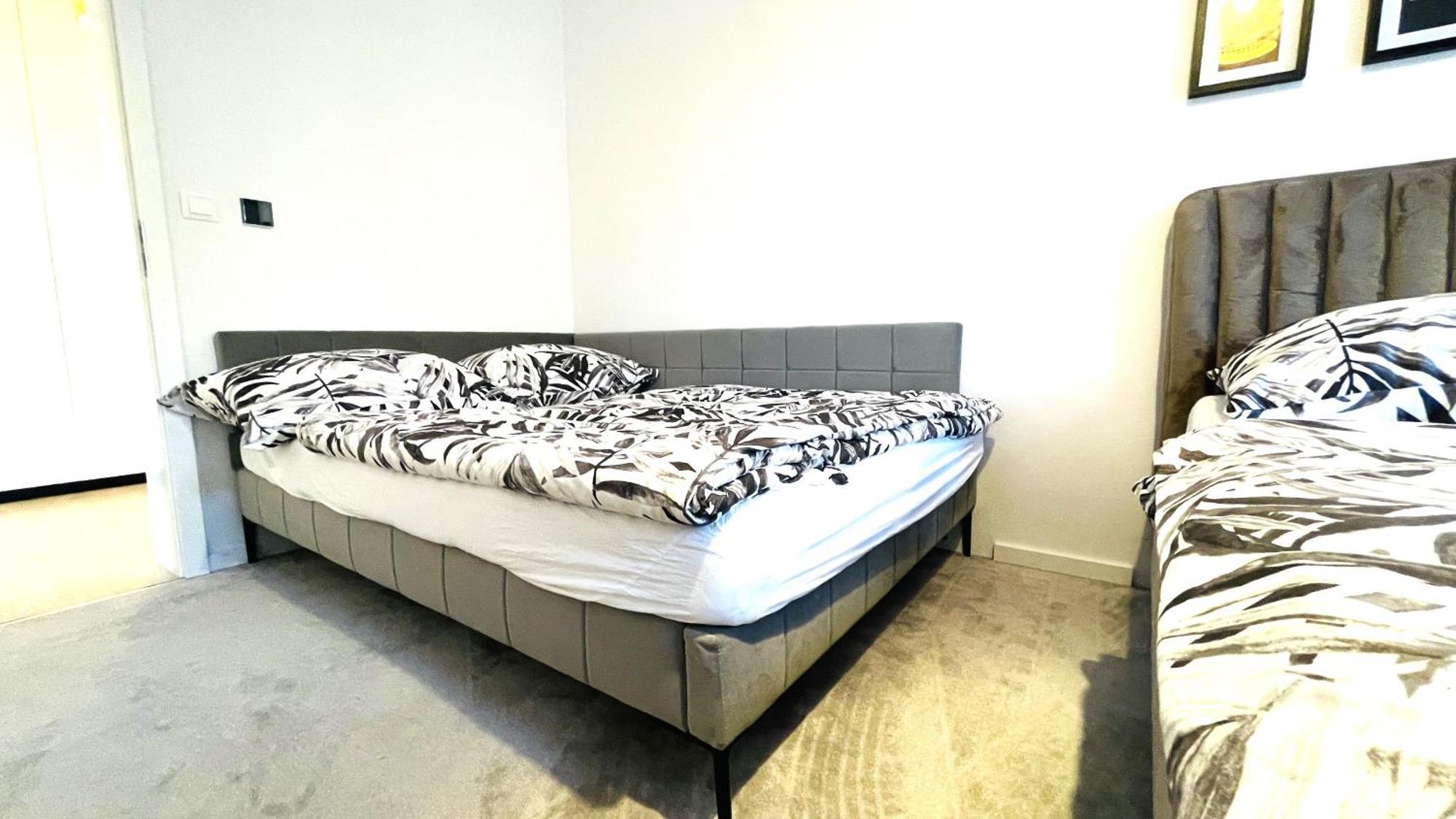 House Flow, 3 Room, Free 2 Parking Bratislava Exterior photo